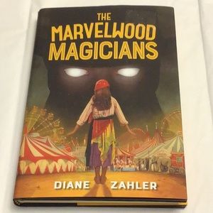 🍀2/10.00🍀 The Marvelwood Magicians Hardcover, like new